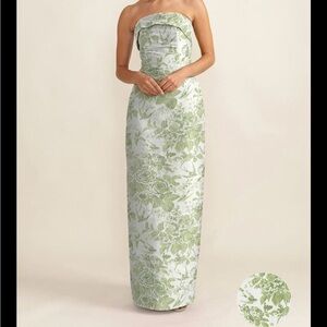 ISO LulaKate
Eva Bodice with Brunch Skirt in Garden Flora